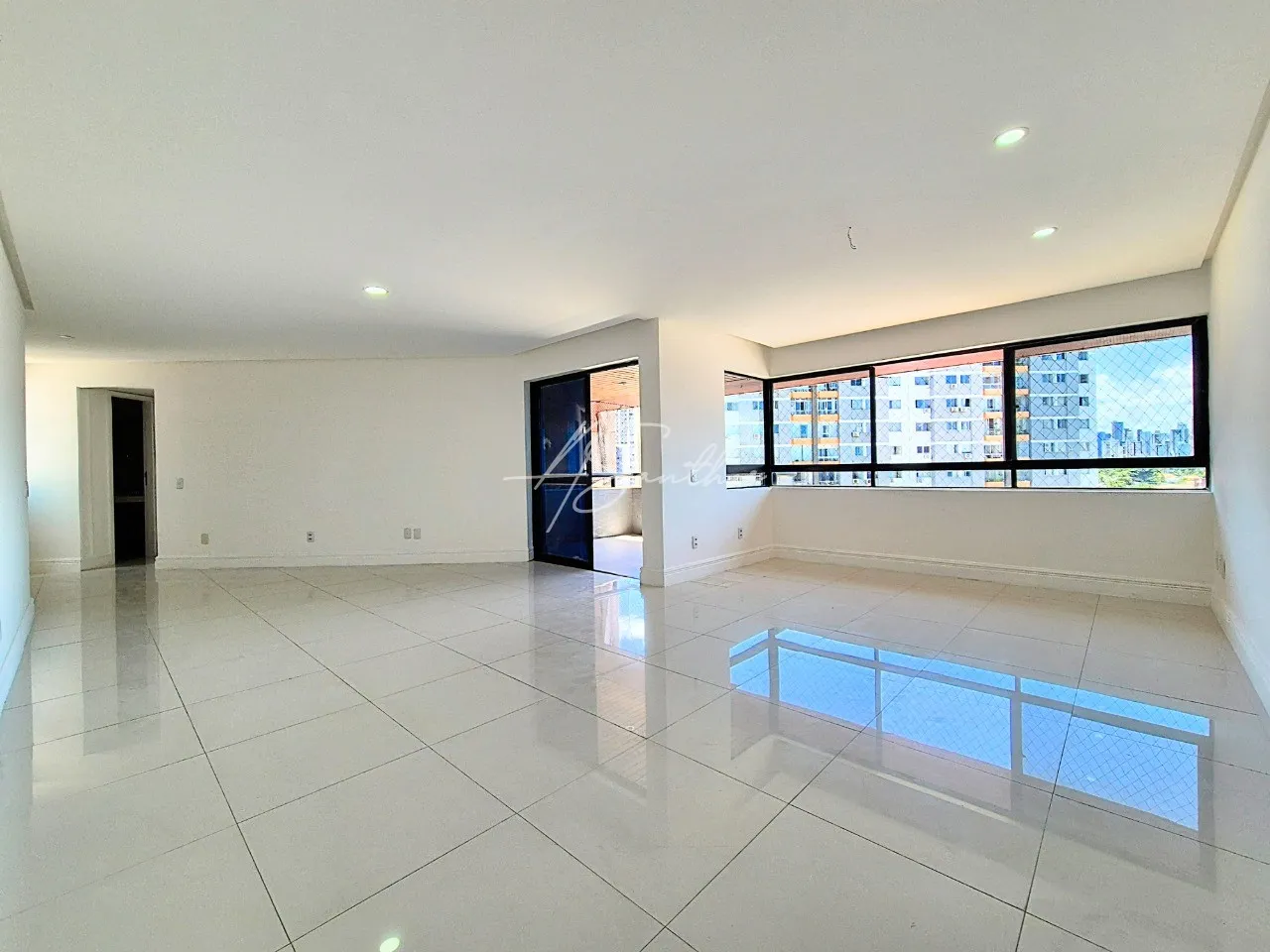 APARTAMENTO RESIDENCIAL em SALVADOR - BA, PITUBA