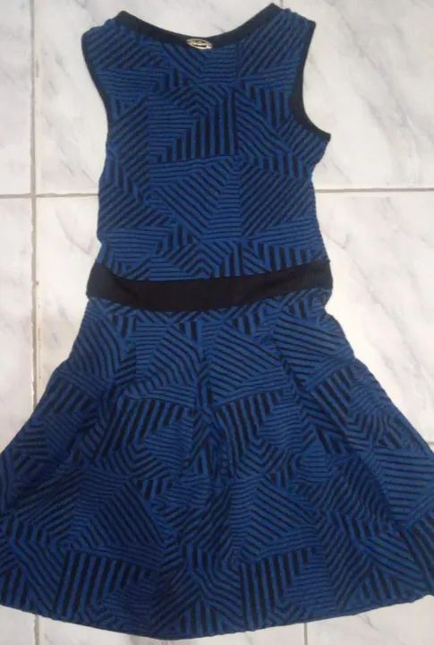 Vestido azul com detalhes em preto - Foto 4