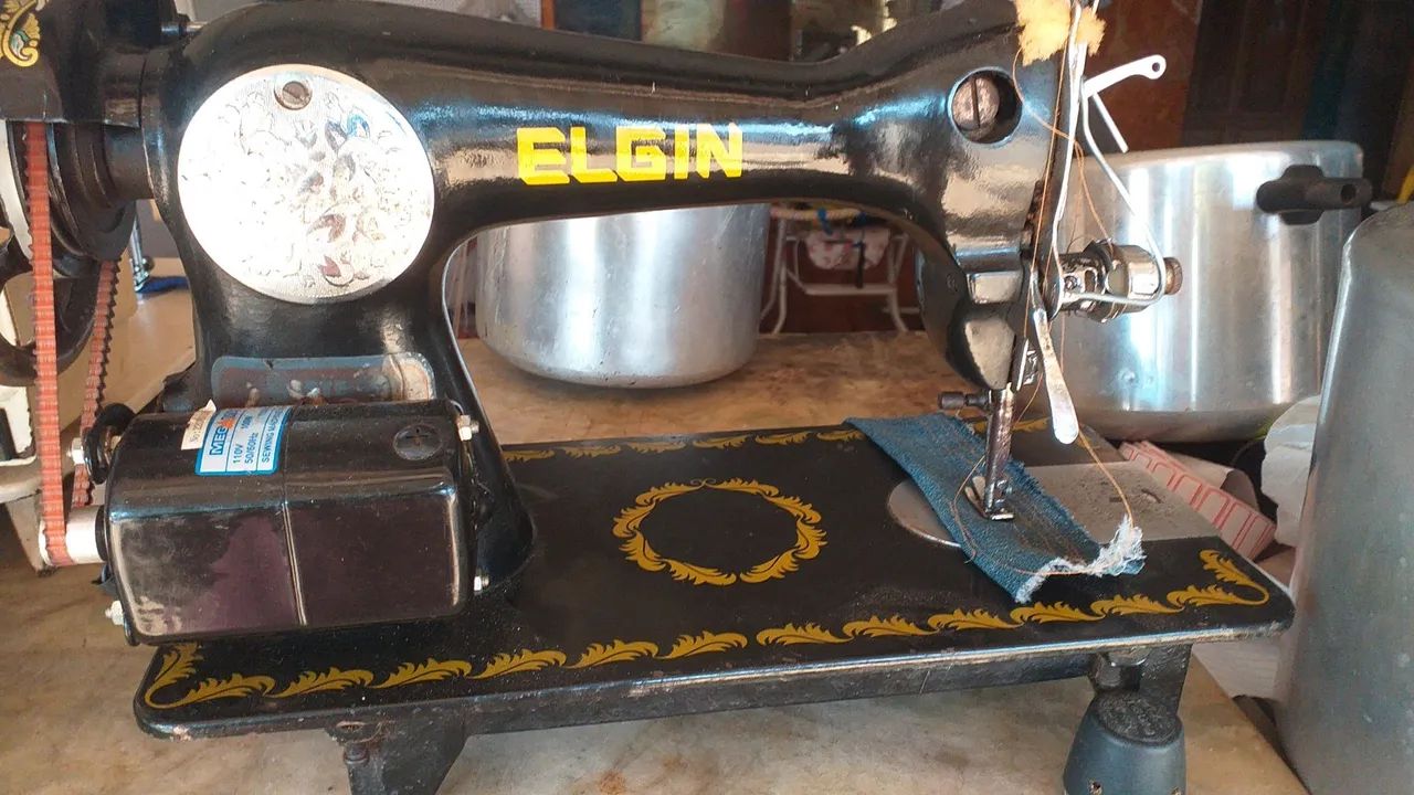 Máquina de Costura Elgin - Foto 4