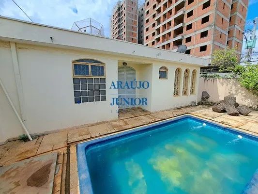 CASA PARA VENDER EM ÓTIMA LOCALIZAÇÃO, COM PISCINA E HIDRO - Foto 3