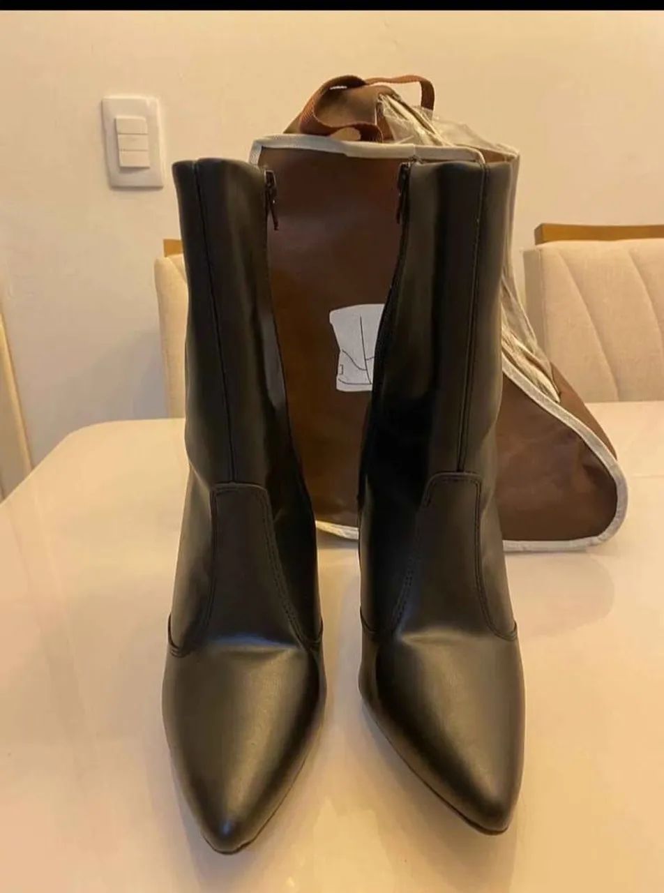 Calçados de couro  - Foto 5