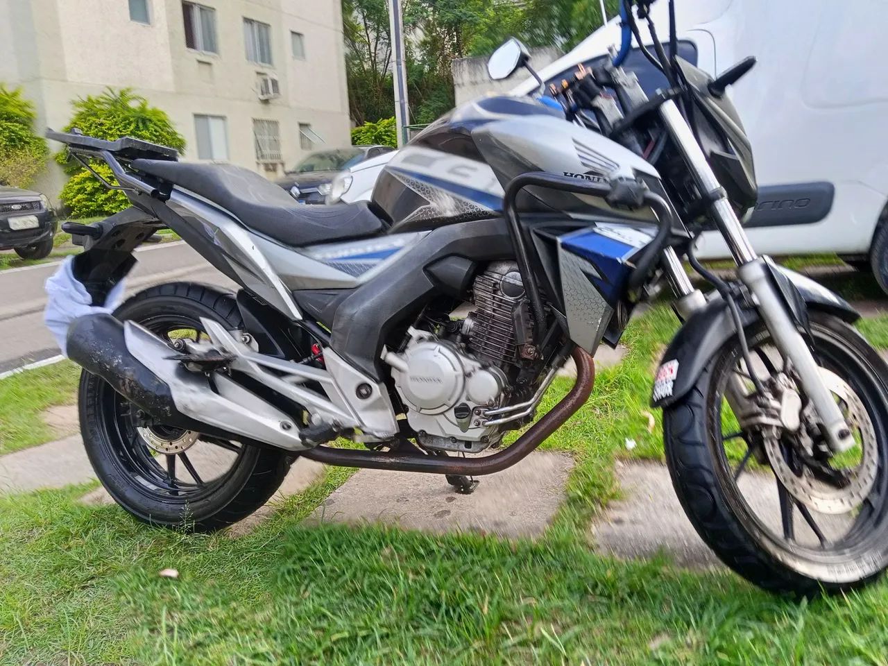 Cb 250 TwisteF  - Foto 2
