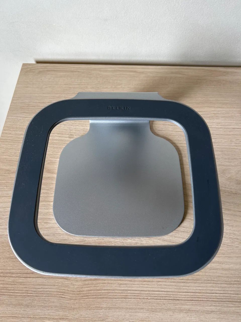 Suporte de alumínio para laptops e notebooks Belkin - Foto 2