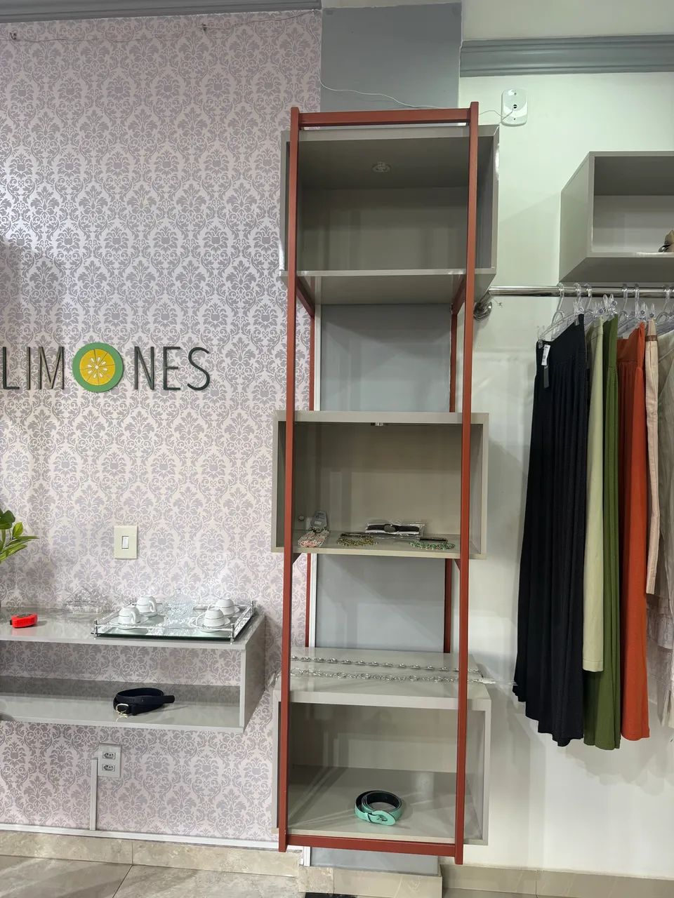 Vendo móveis de loja em MDF bem moderno  - Foto 3