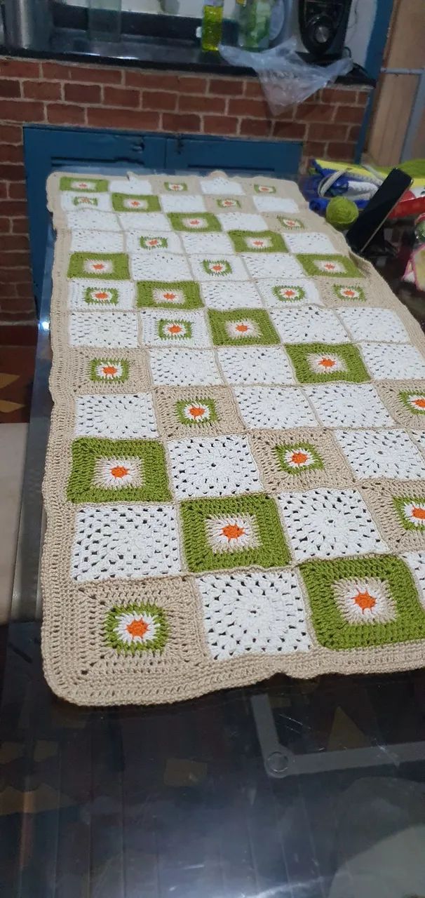 Manta para sofa square de linha - Crochet  - Foto 2