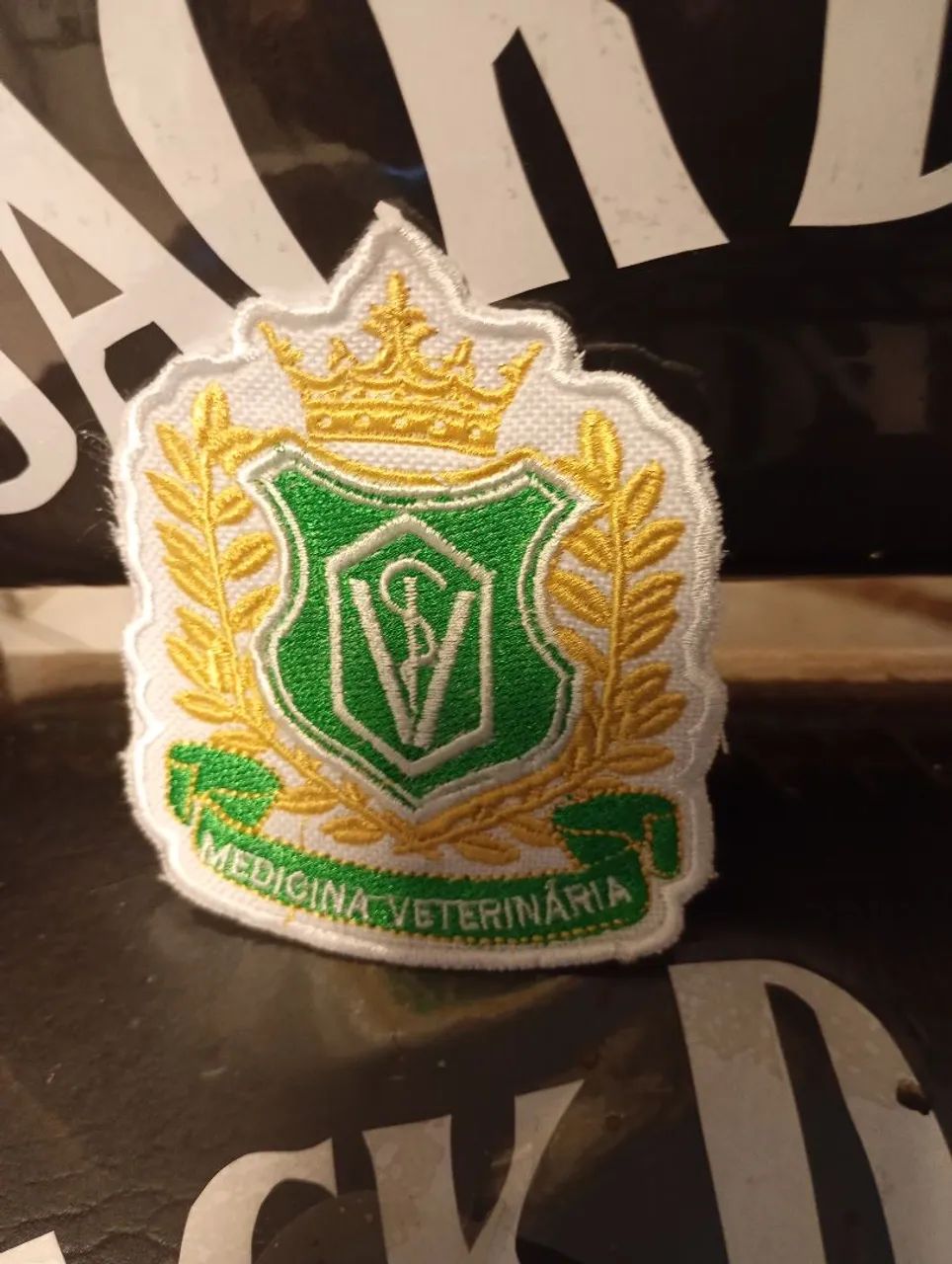 Bordado termocolante medicina veterinária tamanho 7,5 x 8,5cm