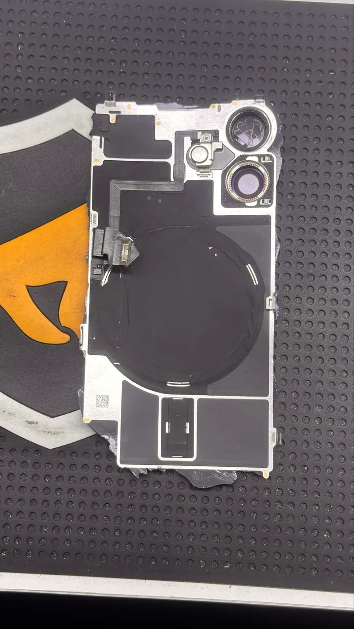 iPhone 16 para retirada de peças - Foto 3