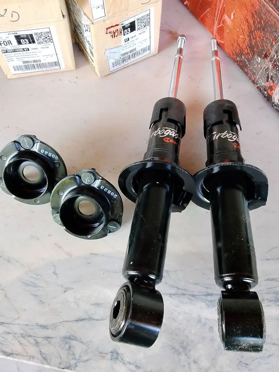 Amortecedor dianteiro e coxim da ranger 2017