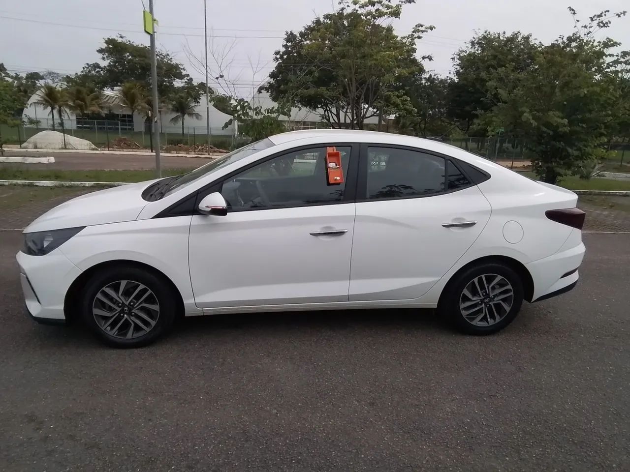 Hyundai HB20S Limited Plus 1.0 Flex 12V Mec. 2025 - Foto 8
