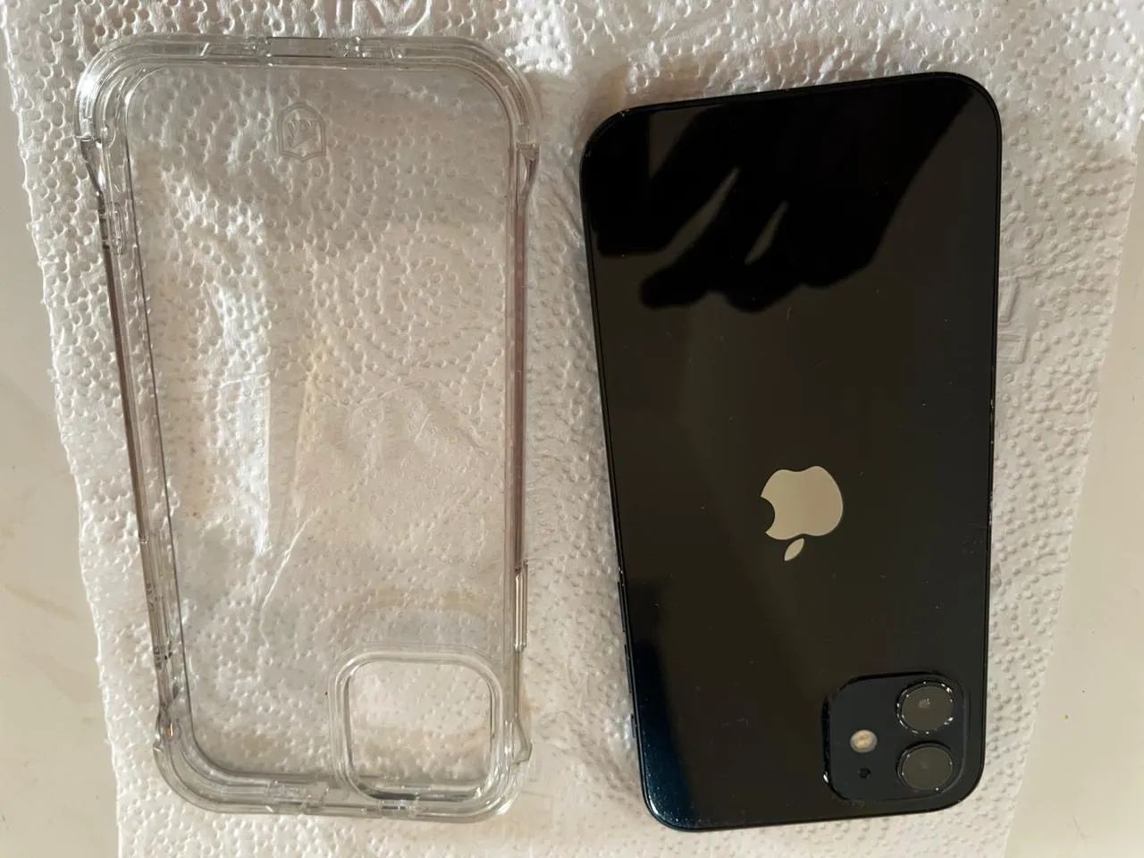 Vende-se IPhone 12 usado e em excelente estado.  - Foto 2