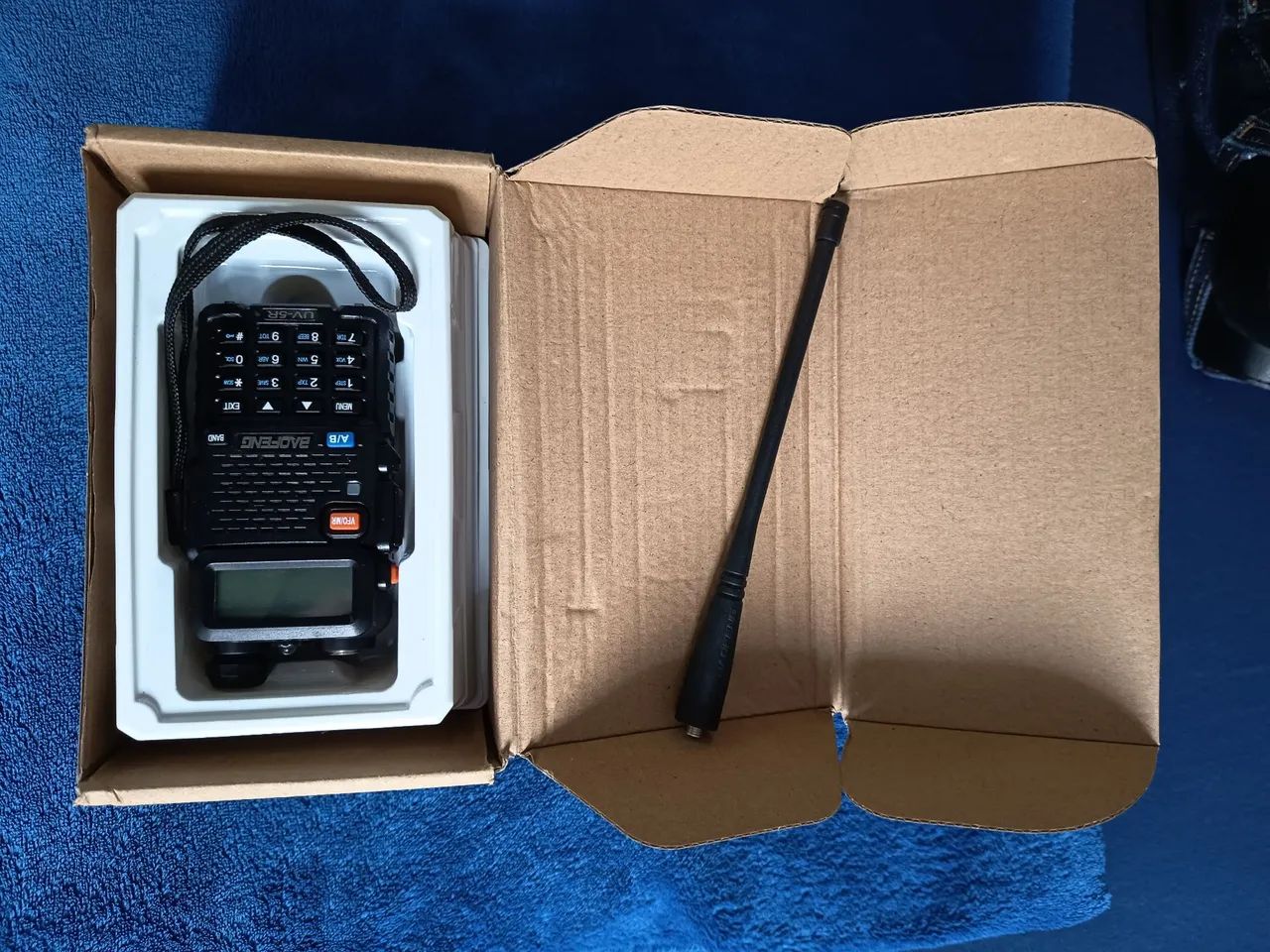 Rádio HT BAOFENG UV-5R + acessórios  - Foto 3
