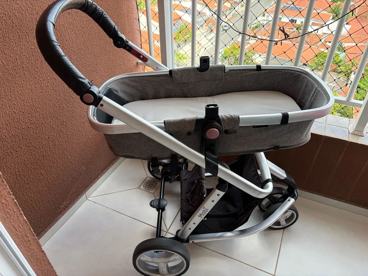 Carrinho Moisés + bebê conforto com suporte - Foto 3