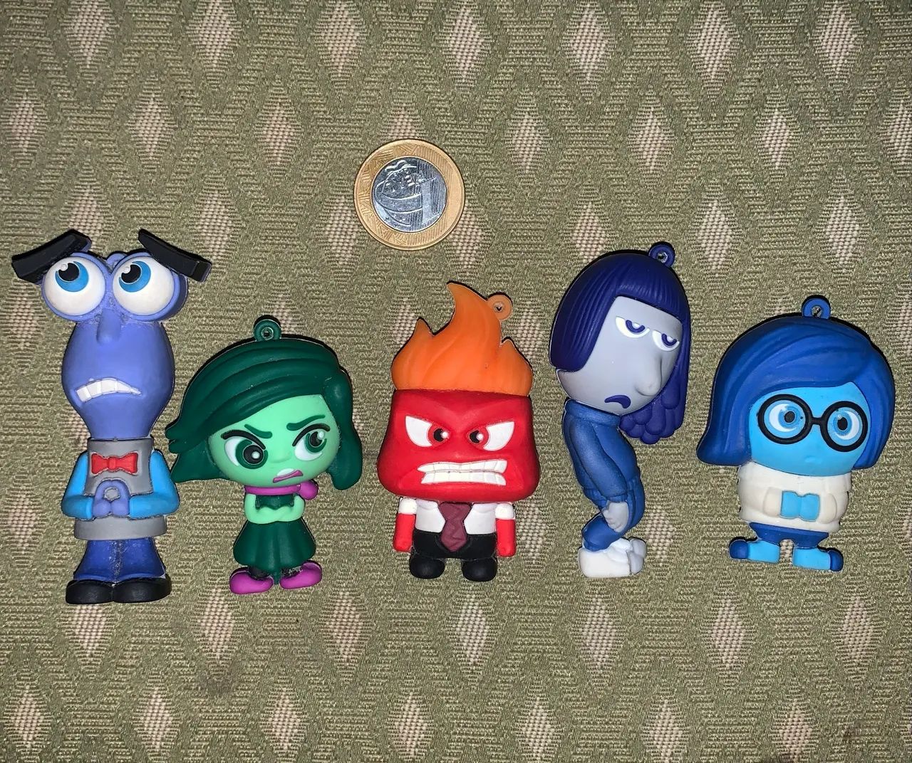 5 Figuras Divertida Mente ótimo estado impecáveis