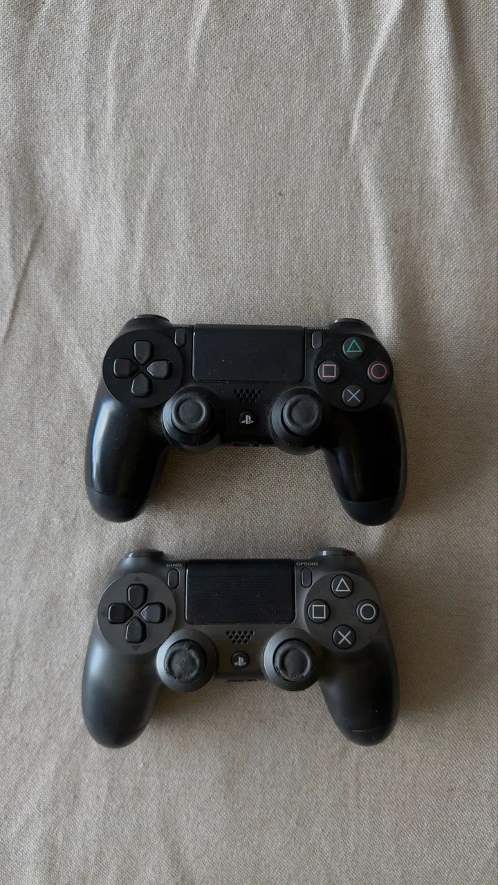 PS4 Slim + 2 controles + 4 jogos - Foto 4