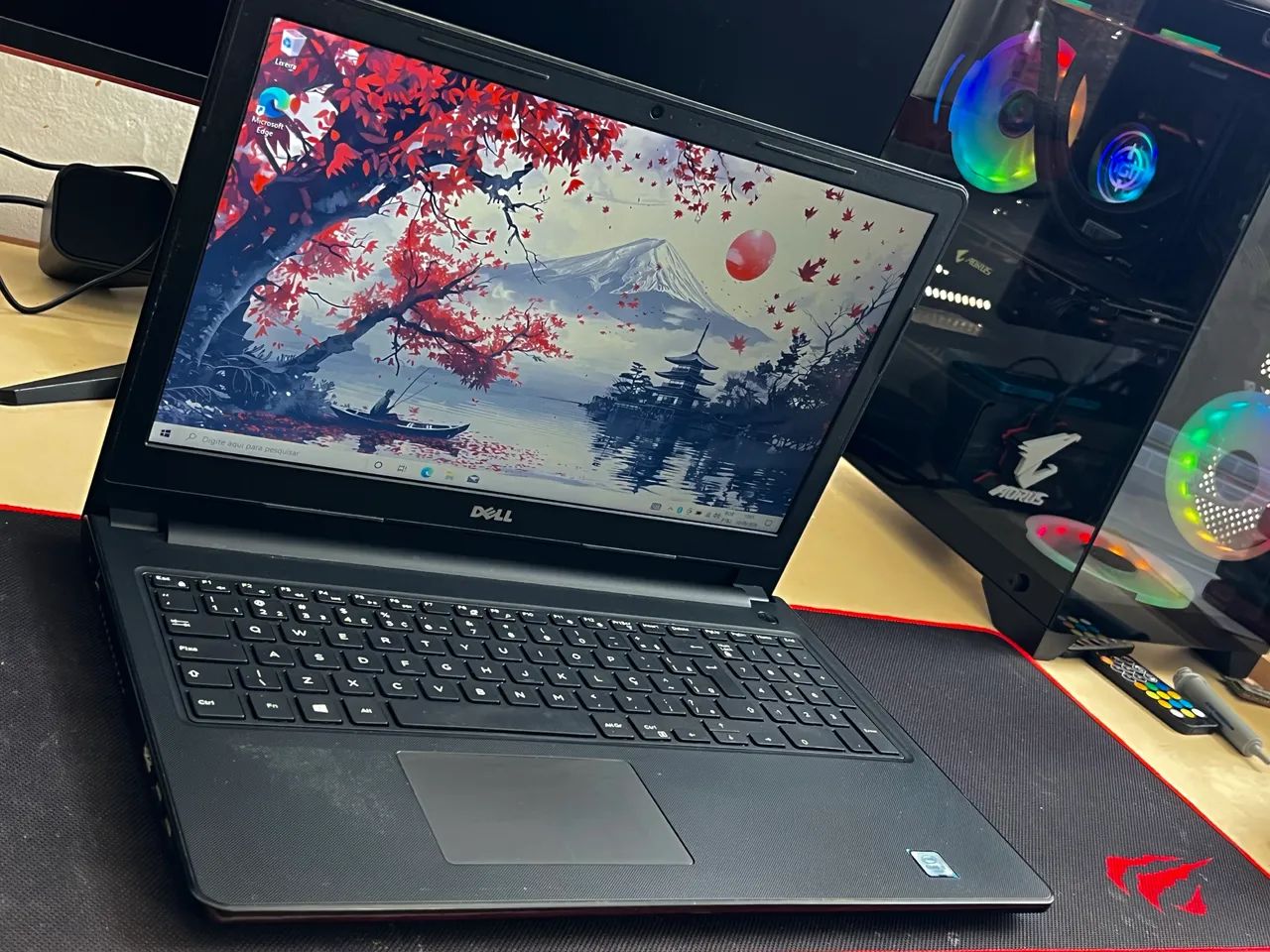Dell Inspiron i3 6006u| 8GB DDR4 | SSD | 15.6?