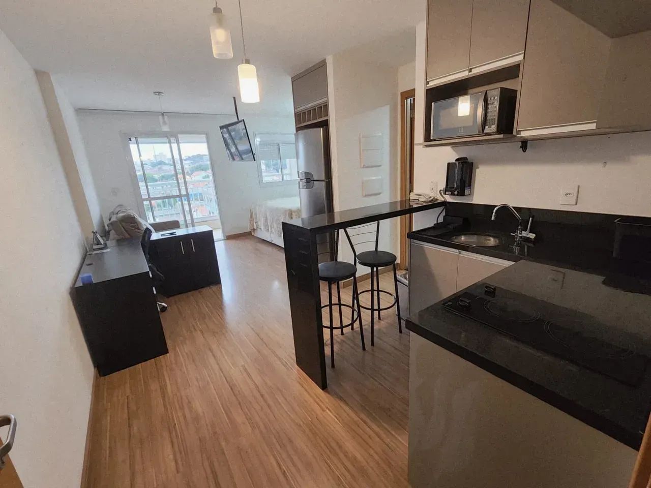 Via Alameda: Studio Mobiliado e Impecável  Pronto para Morar!