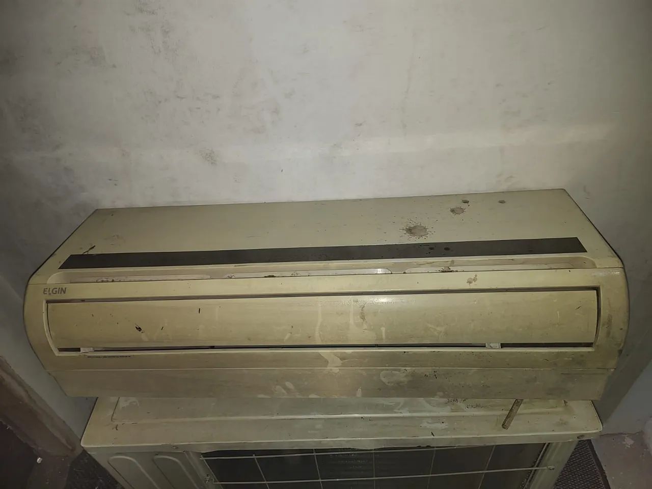 Ar condicionado Split-Só Frio Modelo SRFI-2400-2  - Foto 2