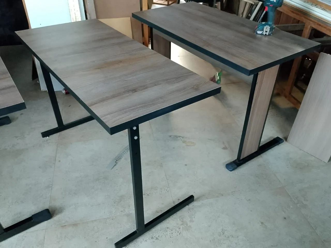 ESCRIVANINHA/MESA ESTUDO (EM CASTANHAL)