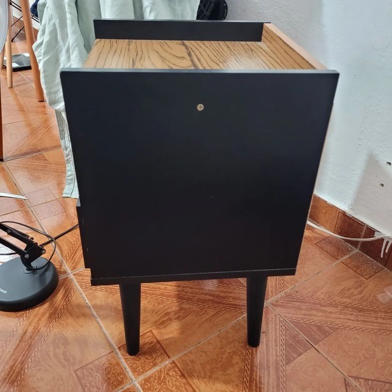 Mesa de Cabeceira / Criado-Mudo em MDF - Bom Estado - Foto 3