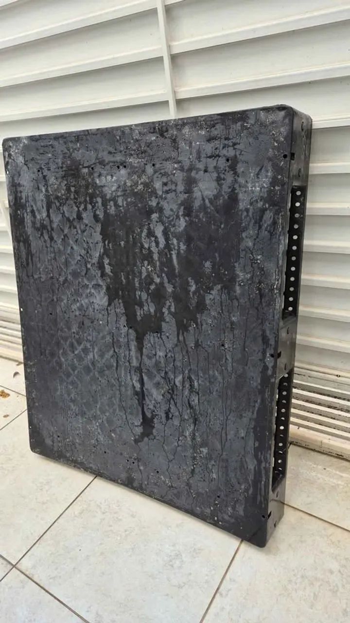 Palete de plastico bem resistente