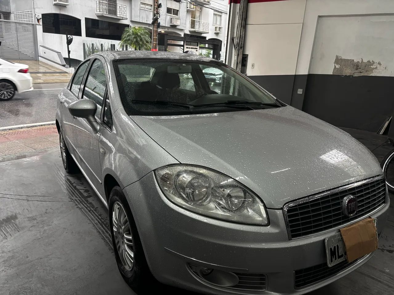 Fiat Linea Essence 1.8 Flex 16V 4P 2014 - Foto 5