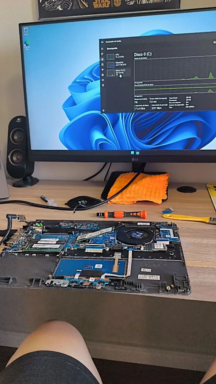 Placa mãe com Palm rest HP 240 G7 funcionando testado.