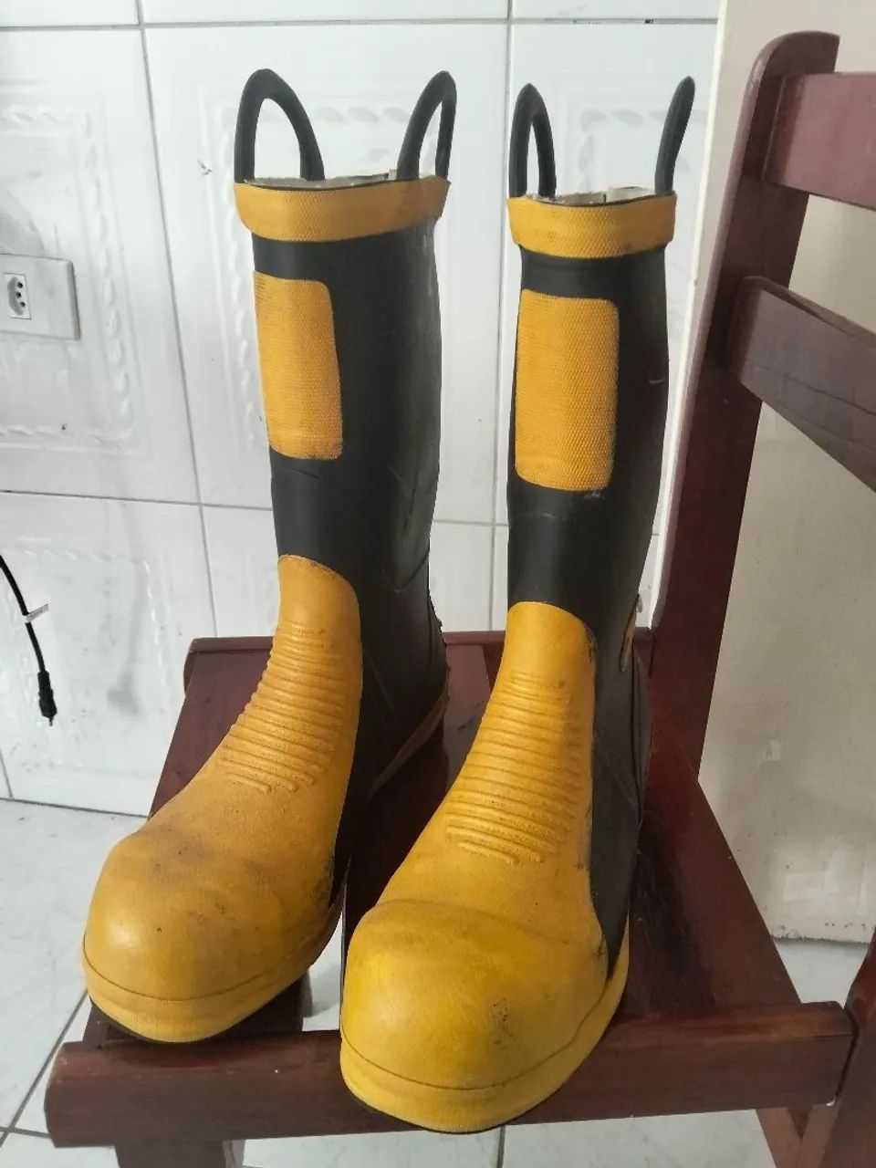 Bota Bata de combate a incêndio 