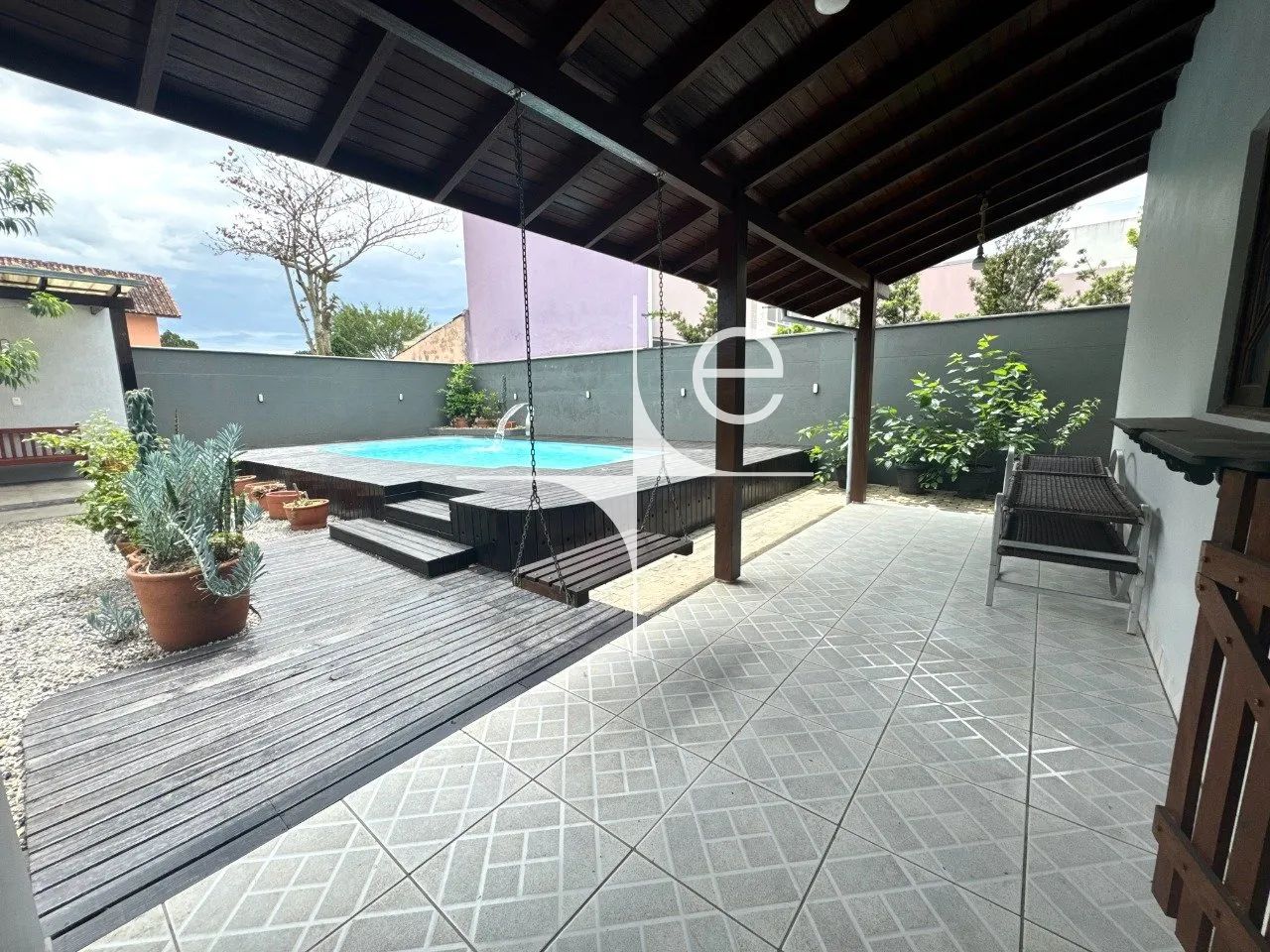 Casa 3 quartos no Carianos