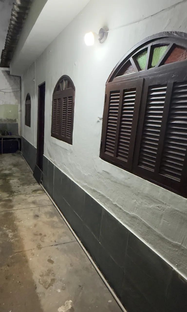 Aluga-se casa no centro dê Cabo Frio 
