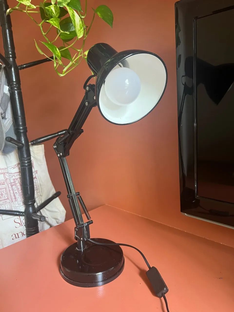 Luminária TokStok Preta - Foto 2