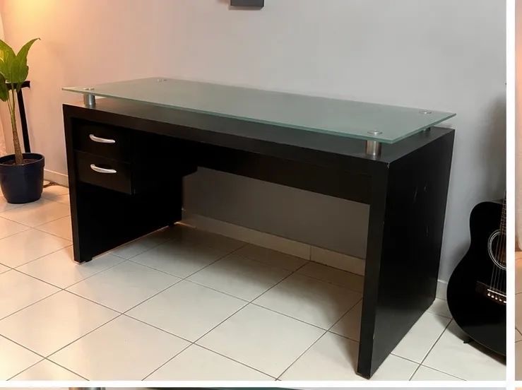 Mesa de Escritório com Tampo de Vidro  - Foto 2