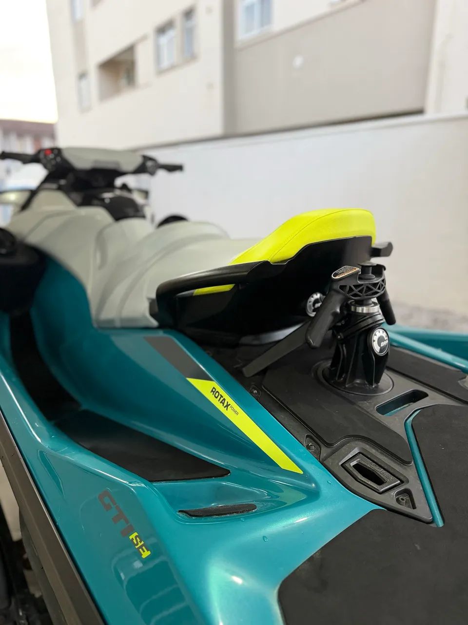 Vendo jet SKI SE 130 GTI com som - Foto 5