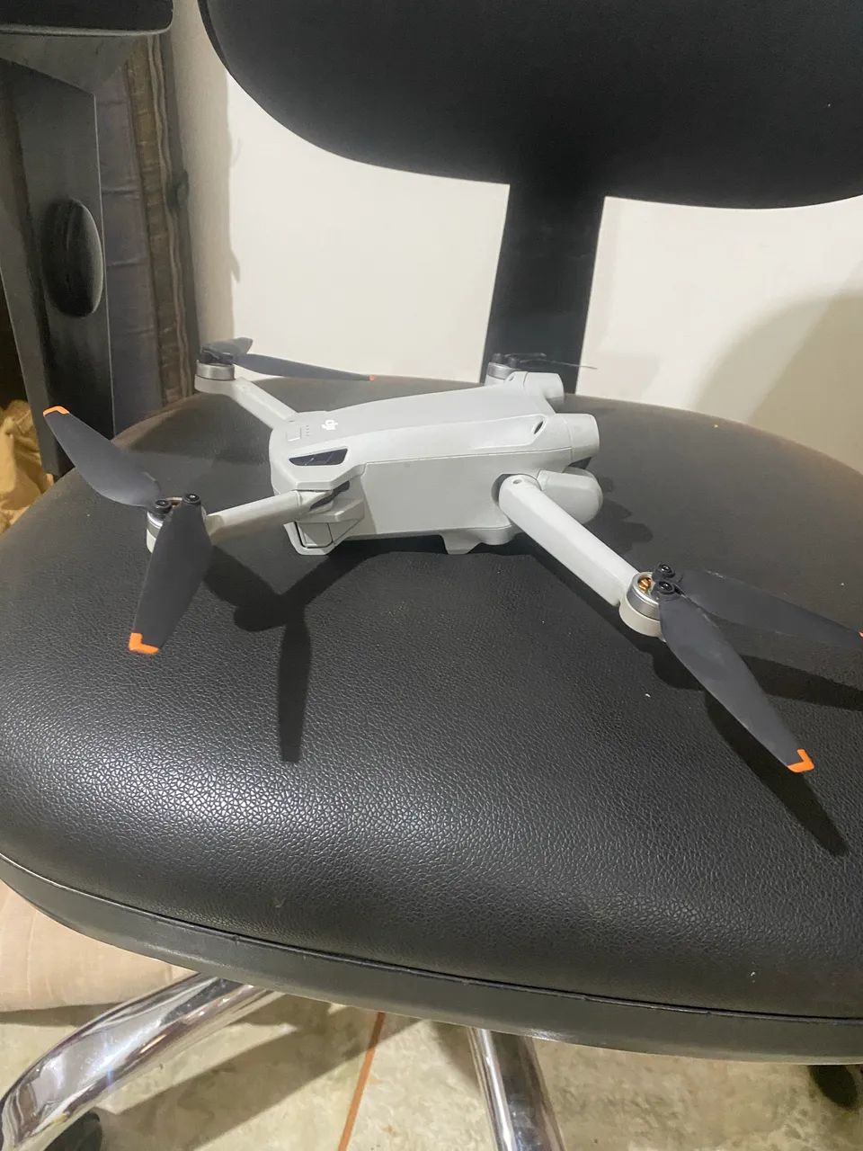 Drone DJI Mini 3 Pro controle com tela e combo Fly More - Foto 5