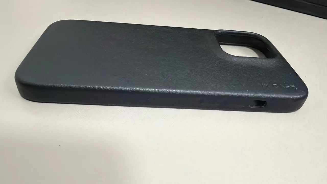Capa MagSafe VX Case para iPhone 14 Pro Max - Couro Preta - Foto 4