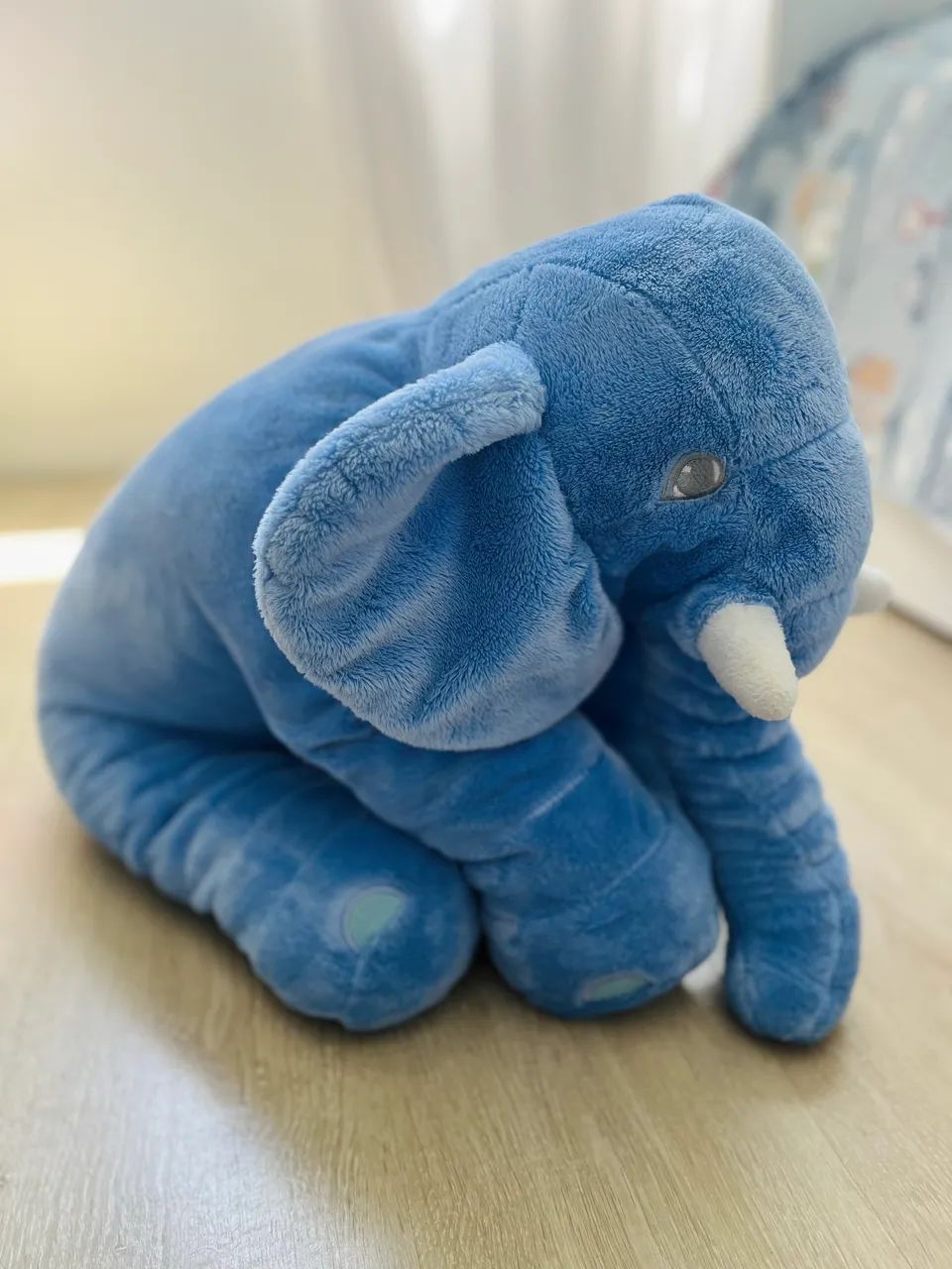 Almofada elefante de pelúcia 