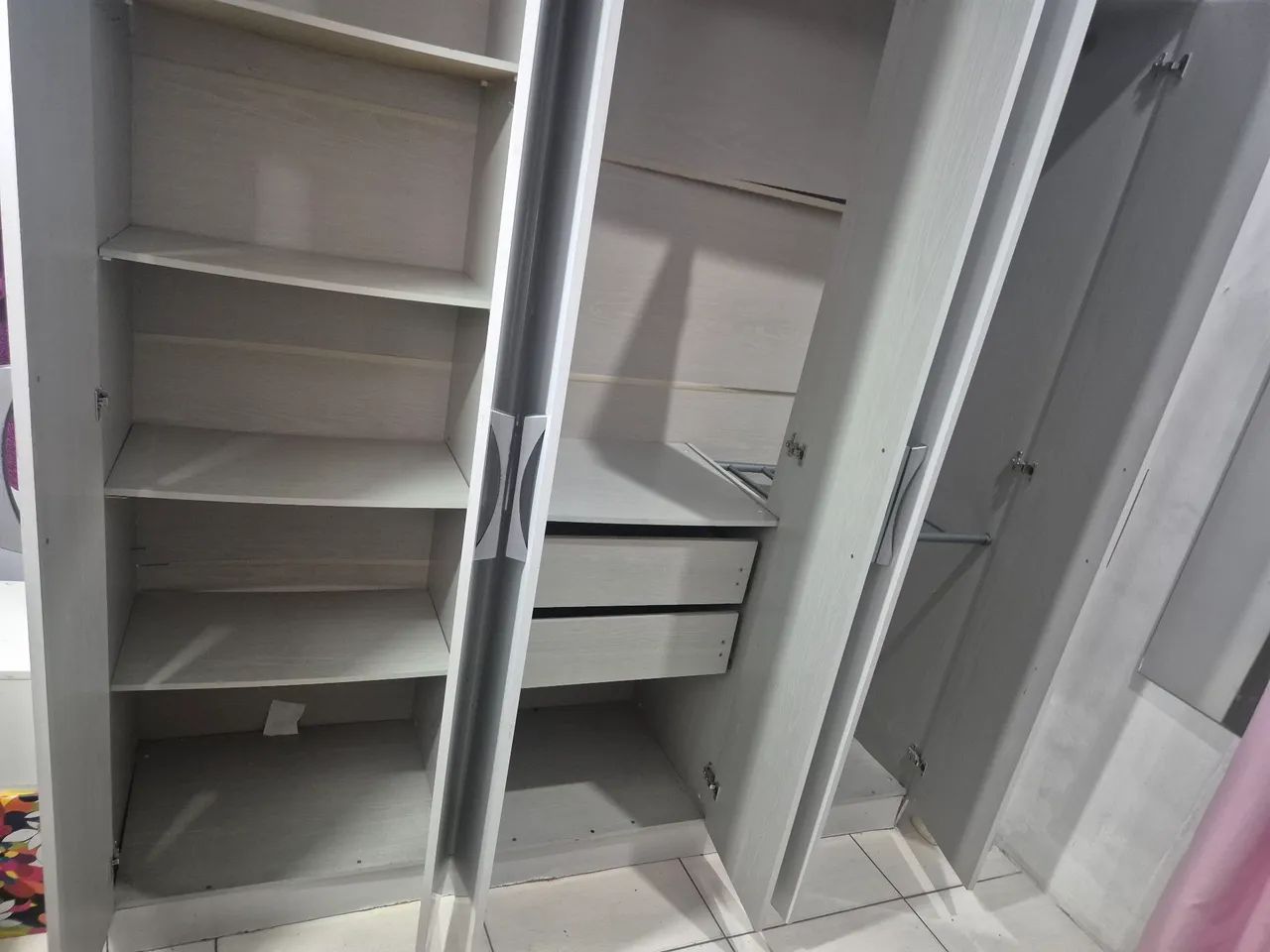 Guarda-roupa casal branco - Foto 2