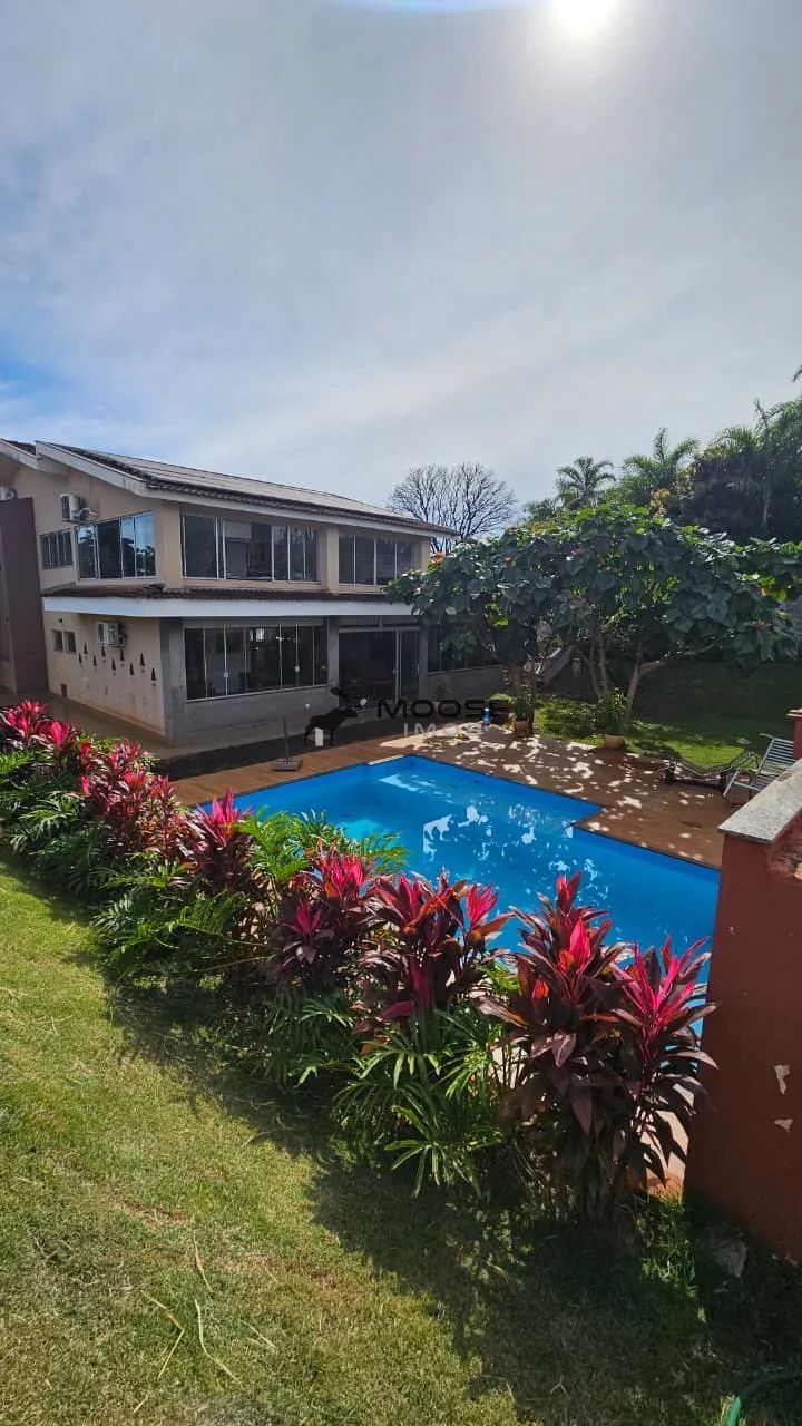 CHÁCARA COM DUAS CASAS, AJARDINAMENTO COMPLETO