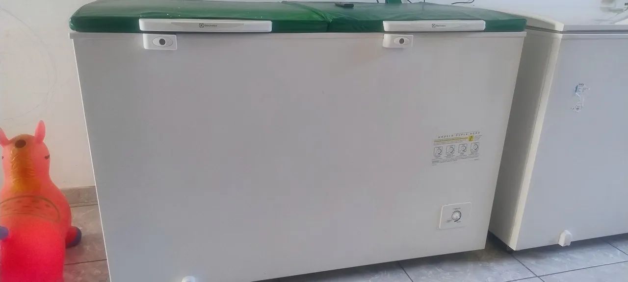 Freezer Eletrolux 2 portas 400l
