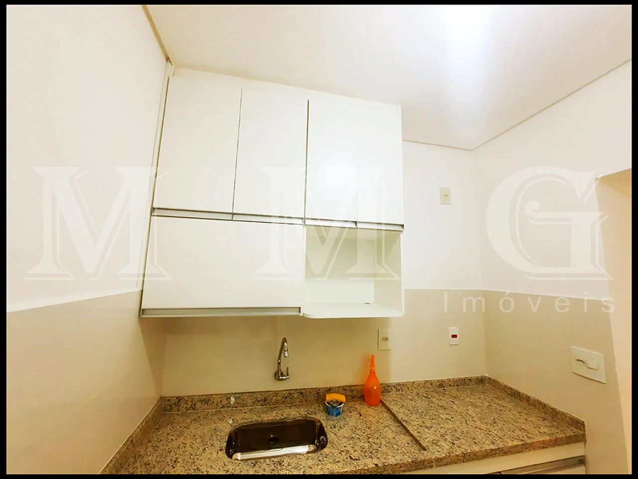 Studio, mobiliado, cozinha com armário, tipo americana, ótimo - Foto 5
