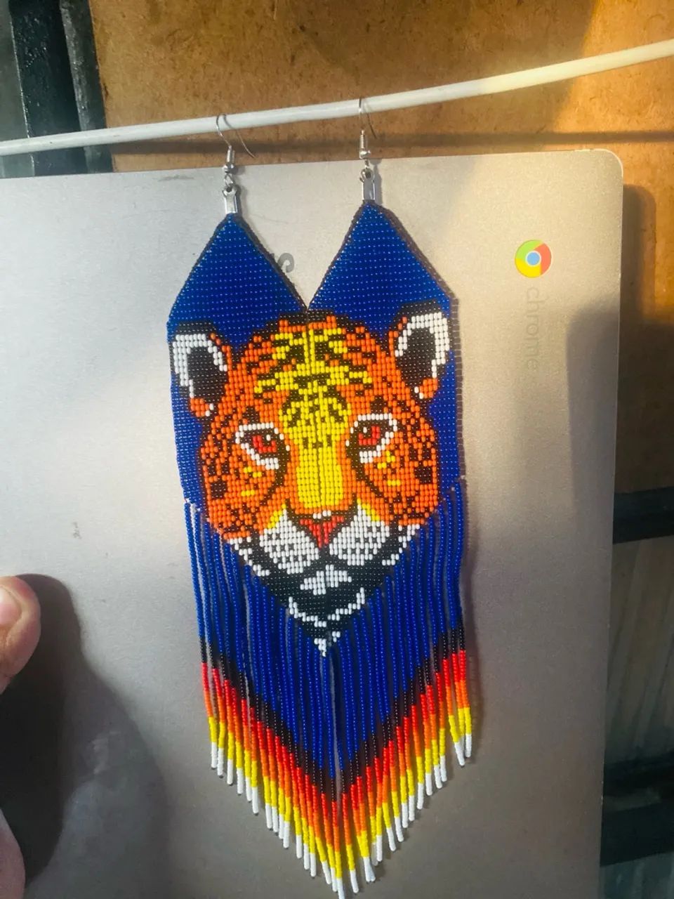 Brinco de mincagas onça. Pintada e albina.  - Foto 3