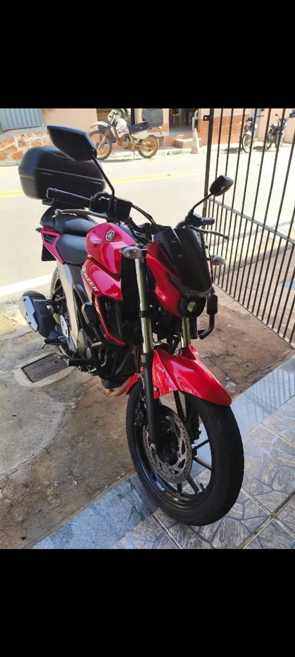 Fazer 250