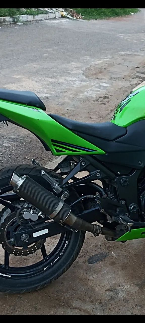 Escapamento esportivo Leo vince fibra de carbono 