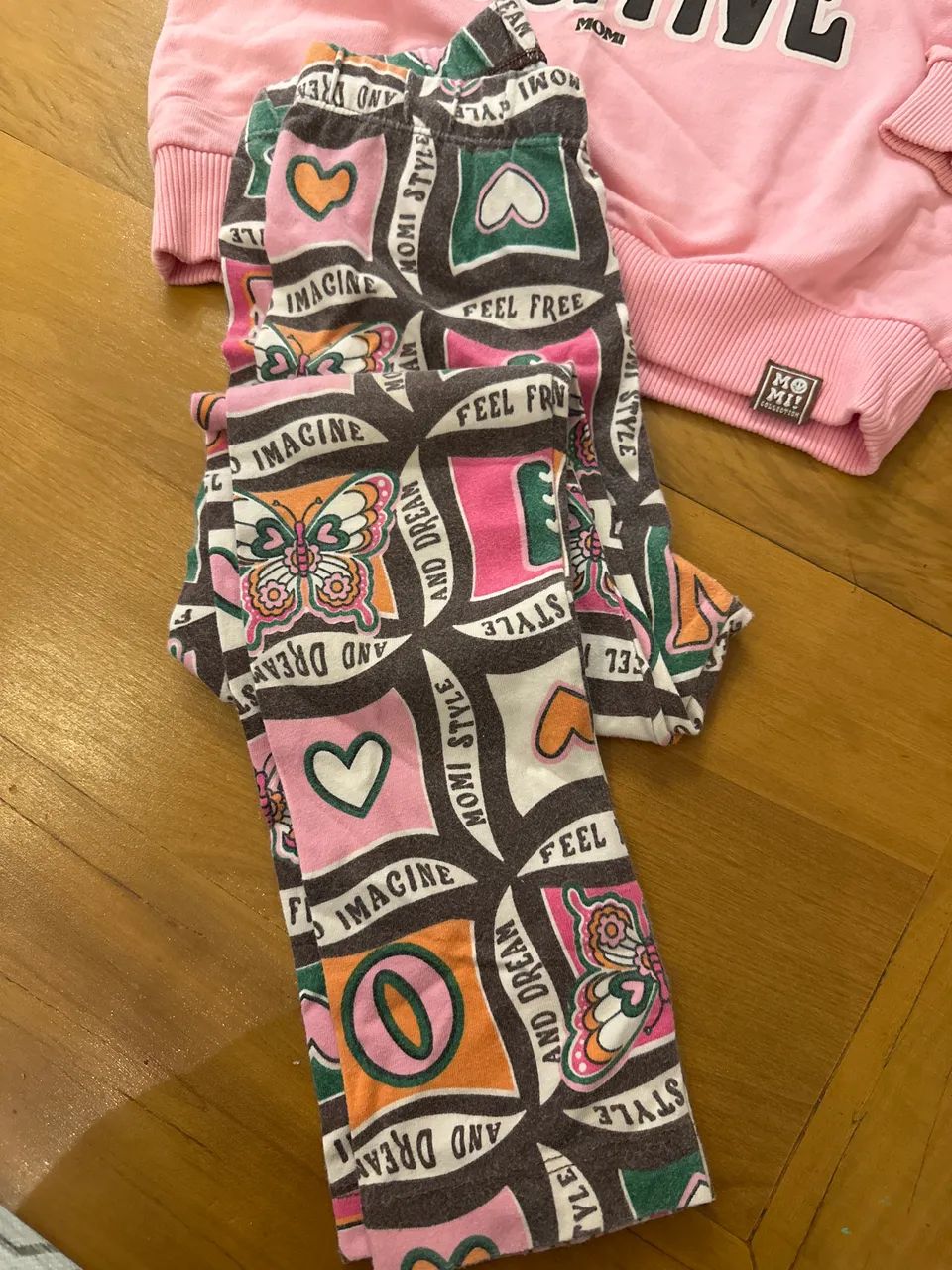 Moleton com legging da marca Momi - Foto 4