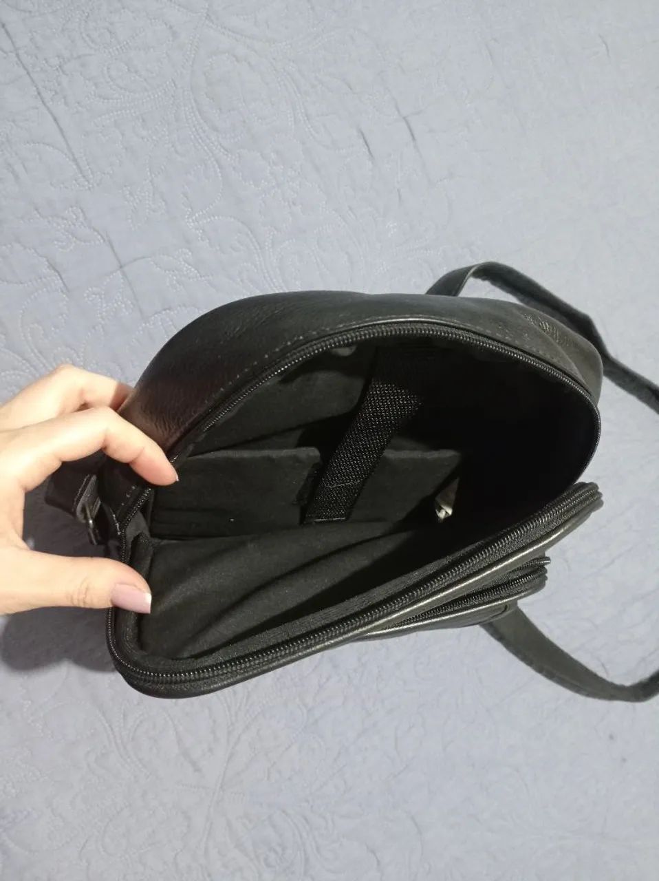 Bolsa masculina transversal em couro  - Foto 3