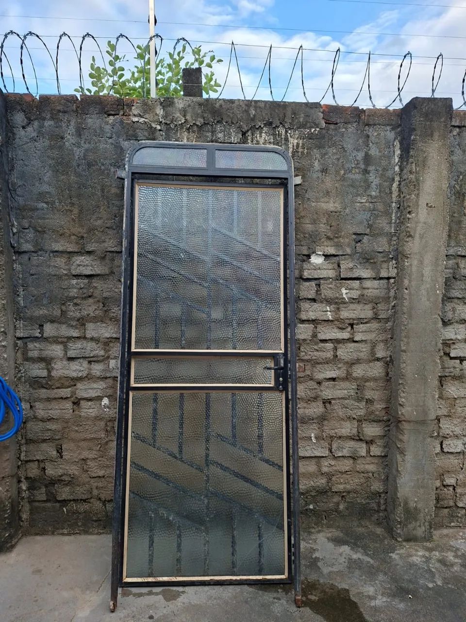 Porta de ferro