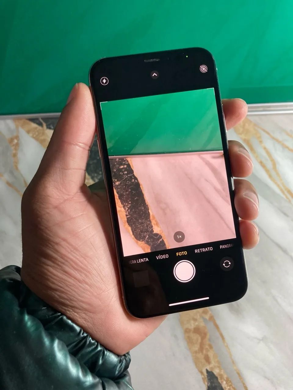 Oferta vendo iPhone Xs Silver formatado e revisado pronto pra uso - Foto 2