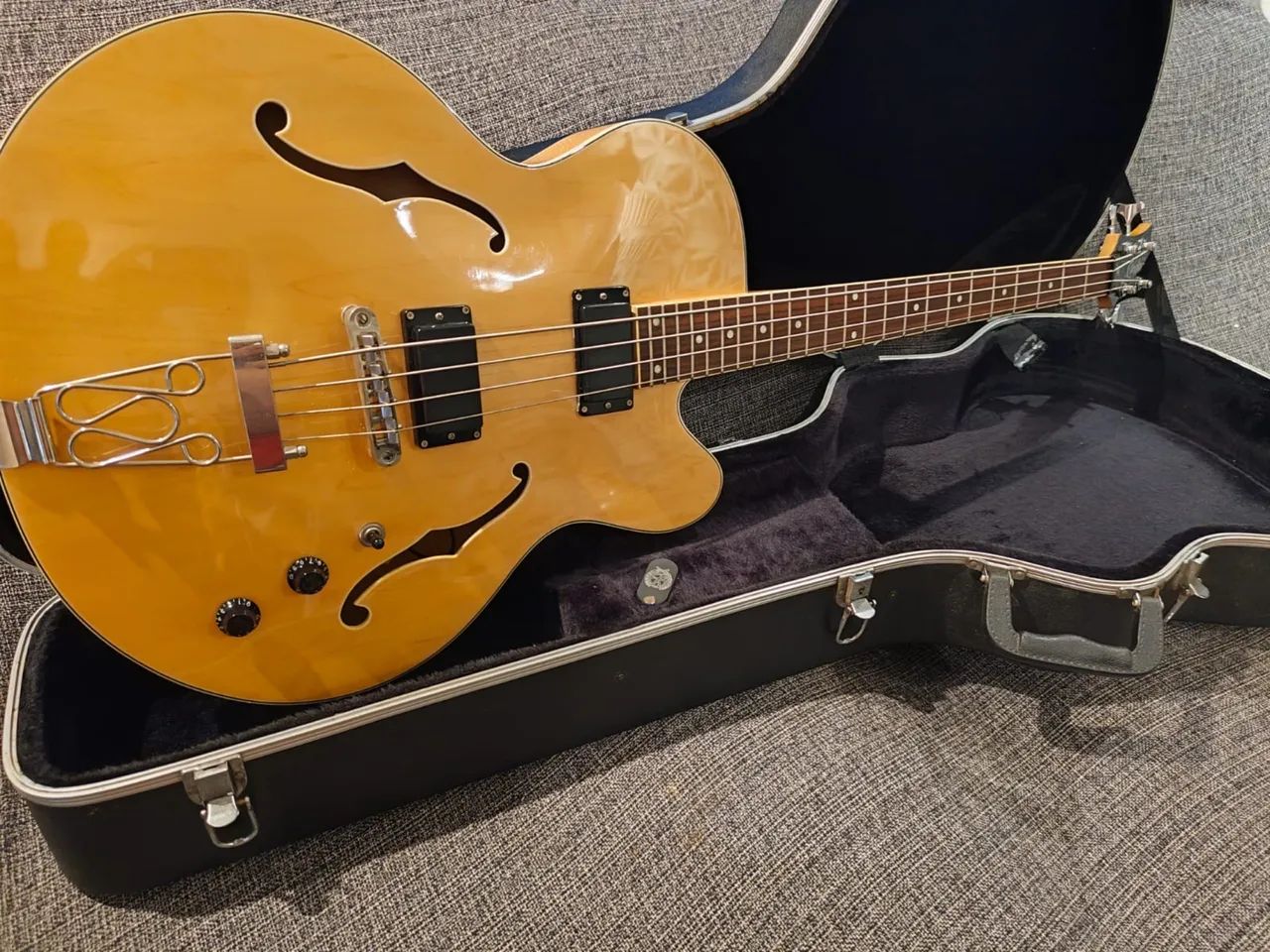 Baixo Condor BBA-4 semi acústico + Hardcase