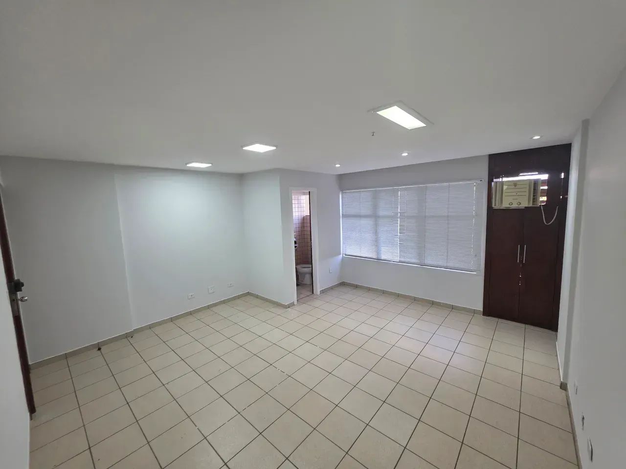 SALA COMERCIAL PARA ALUGUEL | CENTRO EMPRESARIAL SEBBA  GOIÂNIA - Foto 2