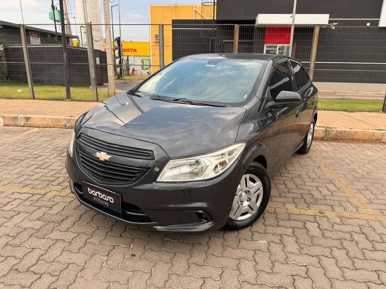 Chevrolet Onix ONIX HATCH Joy 1.0 8V Flex 5p Mec. 2018