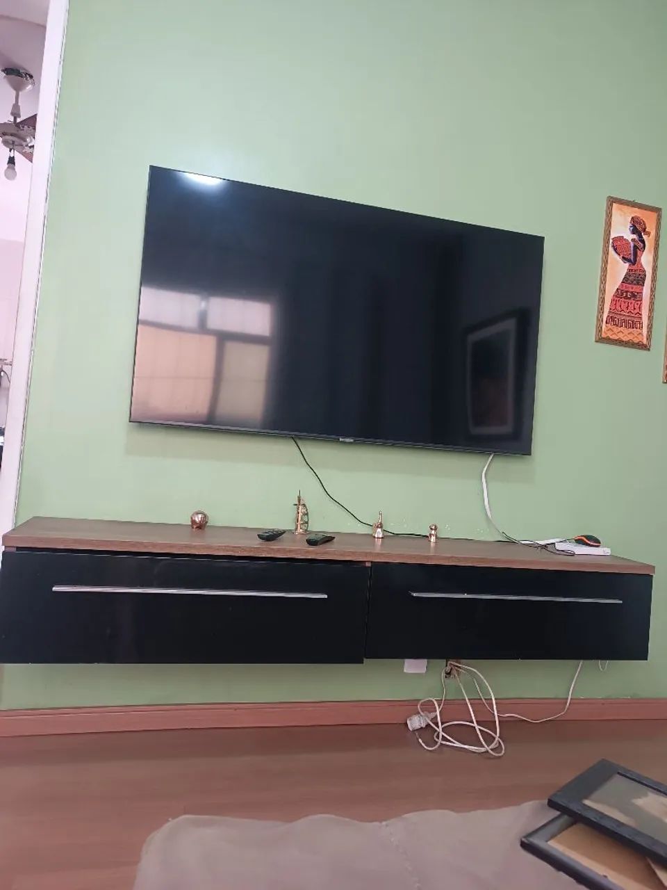 Rack suspenso para TV